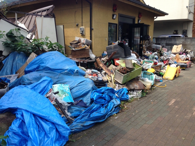 あきる野市　ゴミ屋敷