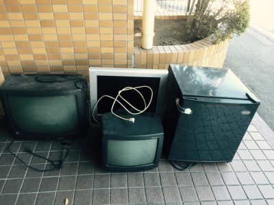 テレビ３台